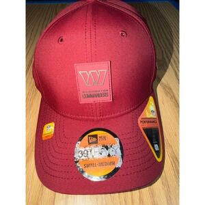 New Era Washington Commanders 39THIRTY Sideline Hat Burgundy Small-Medium